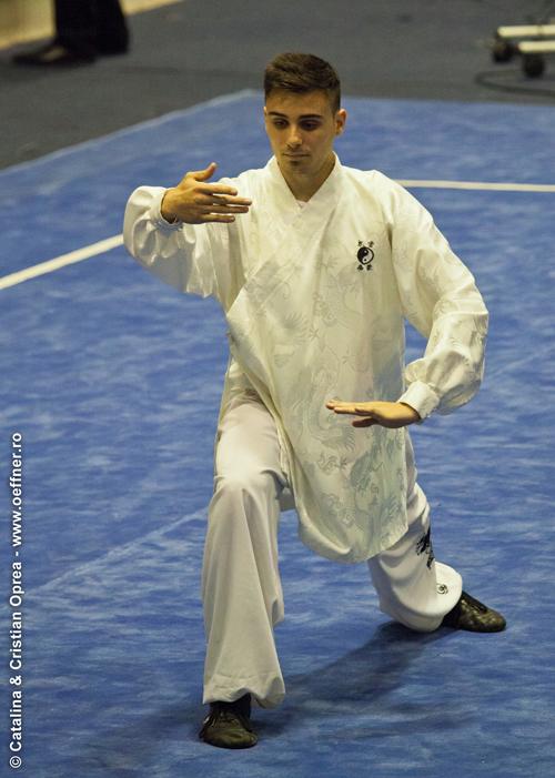 023-Wushu-Taolu-oeffner.jpg