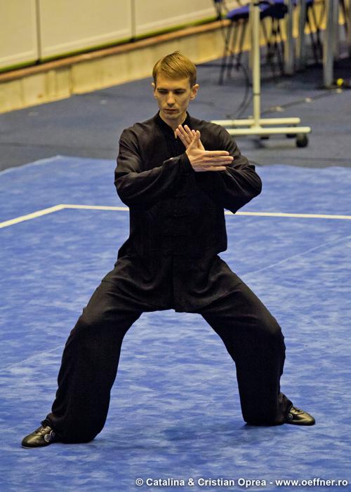 092-Wushu-Taolu-oeffner.jpg