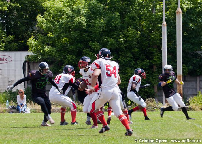 054-Fotbal-American-BW-vs-Predators-Cristian-Oprea.jpg