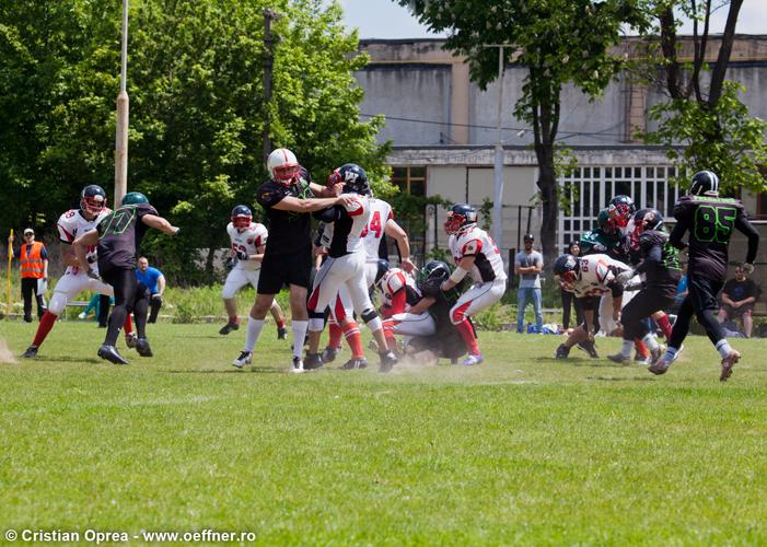 057-Fotbal-American-BW-vs-Predators-Cristian-Oprea.jpg