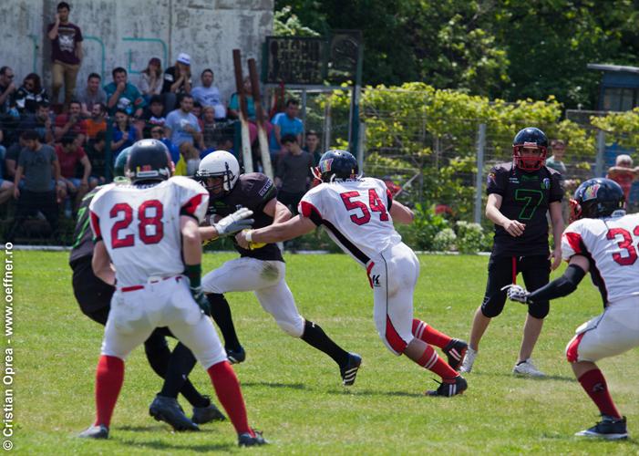 201-Fotbal-American-BW-vs-Predators-Cristian-Oprea.jpg