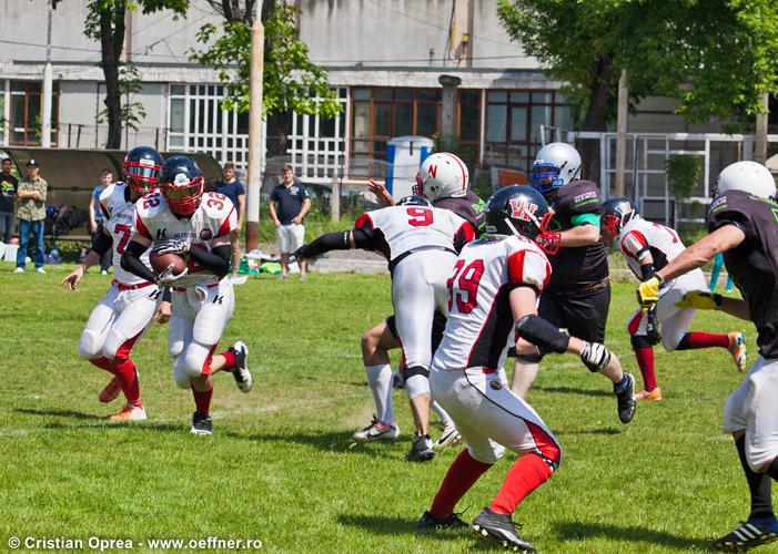 239-Fotbal-American-BW-vs-Predators-Cristian-Oprea.jpg