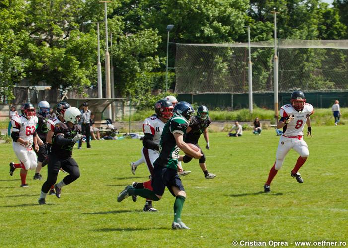 264-Fotbal-American-BW-vs-Predators-Cristian-Oprea.jpg