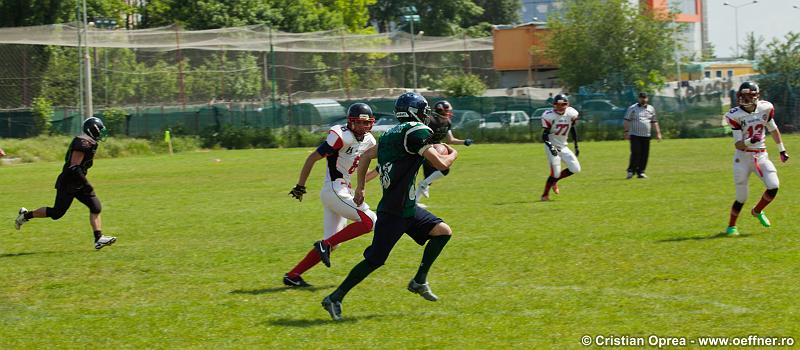 266-Fotbal-American-BW-vs-Predators-Cristian-Oprea.jpg