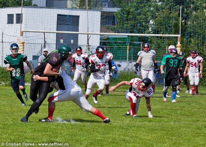 320-Fotbal-American-BW-vs-Predators-Cristian-Oprea.jpg